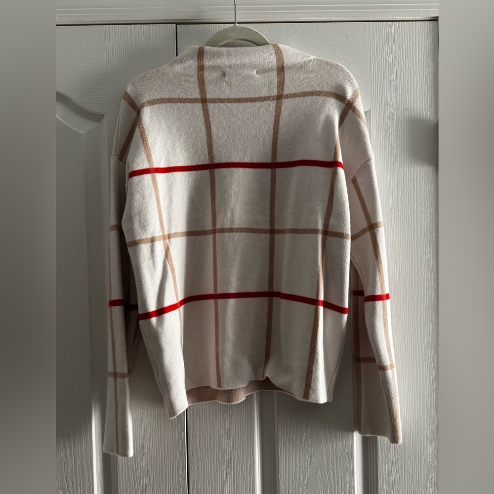 Tahari Red and Tan Grid Pattern Sweater - Size L - Picture 4 of 5